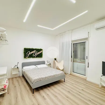 Joma House * Napels